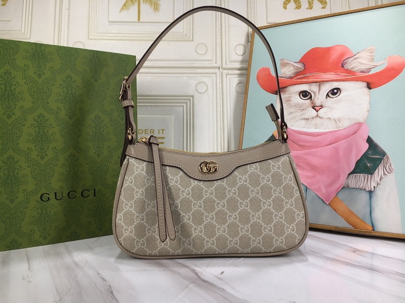 Gucci Handbags 77